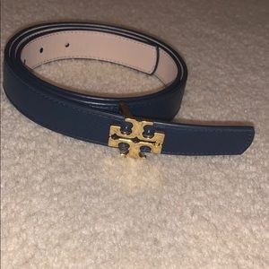 TORY BURCH NAVY BLUE/TAN REVERSIBLE BELT SZ MEDIUM